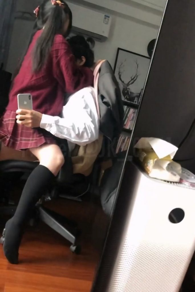 07035942506