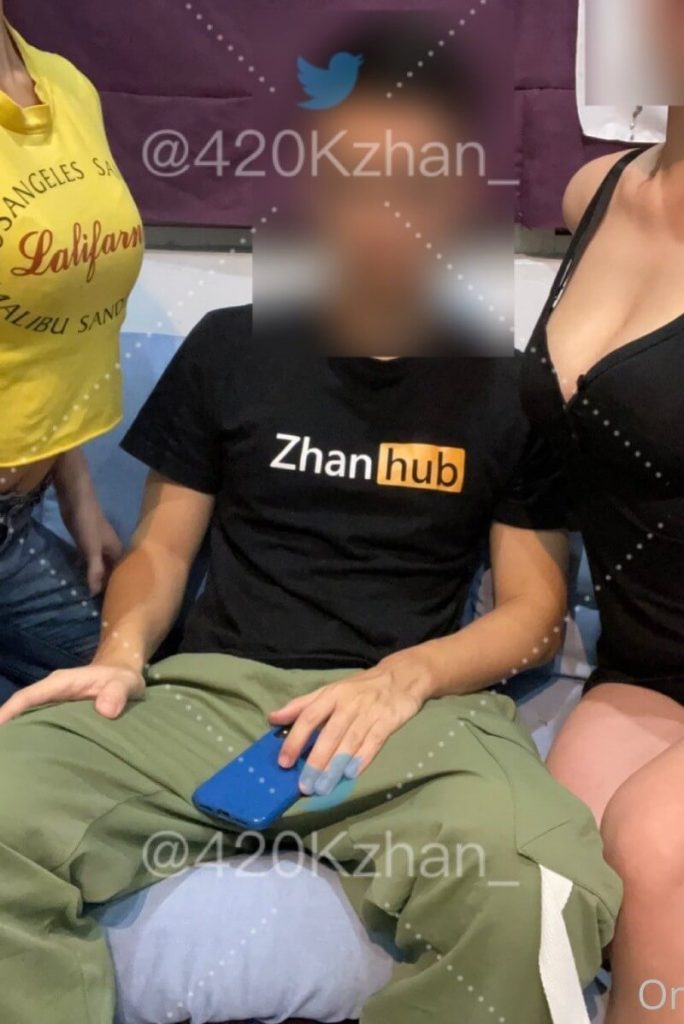 15043859822